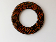 Ausgefallener, breiter Armreif - dunkelbraun marmoriert - helle Einschlüsse