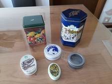 6 Teedosen und kleine Sammeldosen - alt und neu - bunt gemischt