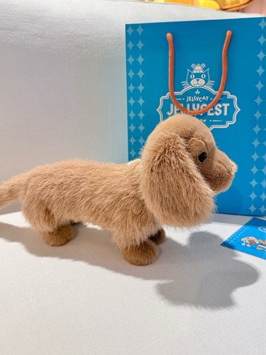 Jellycat pecanine sausage - pecanine,