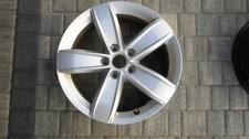 1x Alufelge 17 Zoll 6.5" 5x112 38ET 5N0601025 VW Tiguan Rim Wheel