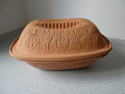 Alter römertopf mit deckel - römertopf,