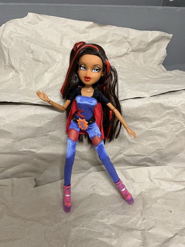 Bratz action heroez 2013 shira - heroez,