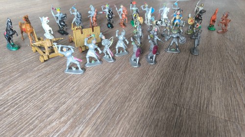 Spielfiguren ritter 15 - 29,