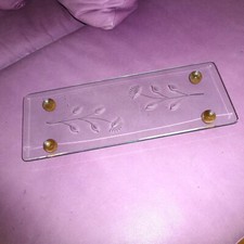 Kuchen Platte Alt geschliffenes Glas mit Holzfüssen ca 38 x 14 cm