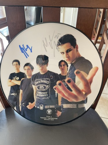 Avenged sevenfold signed - avenged,