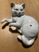 Heubach Porzellan "Lichte Katze mit Fliege" ca 1920