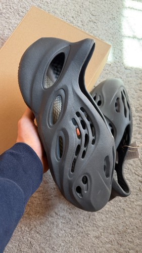 Size 14m adidas yeezy foam - 14m,