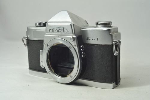 Sakurado kamera minolta - @,