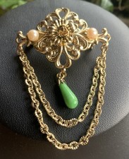 ! 581  Gablonzer Brosche Amer