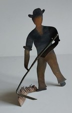 Metallfigur aus Kupfer – Bauer mit Sense – Handarbeit, ca. 29 cm