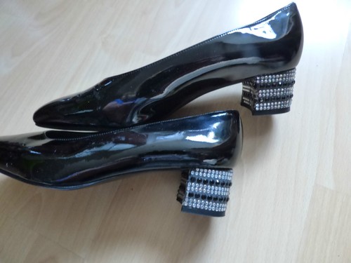 Stuart weitzman pumps - weitzman,