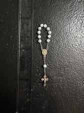 Jungfrau und Königin des Rosenkranzes Holzrosenkranz für das Rosenkranzgebet