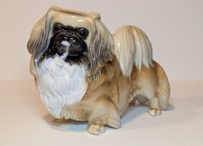 Nymphenburg Porzellan Pekinese