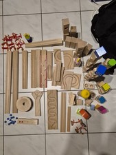 HABA Kugelbahn Holz Murmelbahn Bausatz, 100 Teile, 12 Kugeln, 14 Verbindungen