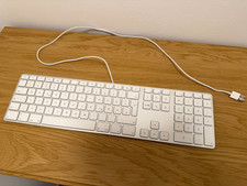 Apple Tastatur USB A1243 - DE Layout