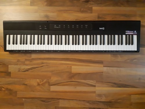 Piano digital - e,