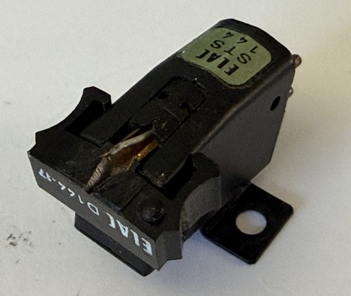 Elac moving magnet - ,