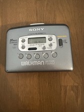 Tragbarer Cassette Player Recorder Sony Walkman WM-FX425 Silber Defekt