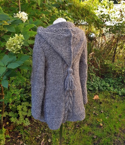 Strickmantel aus islandwolle - aus,