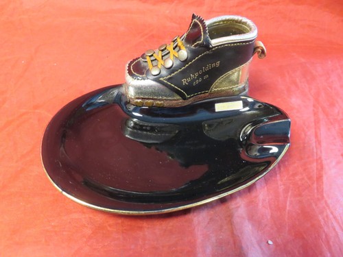 Souveniraschenbecher