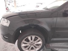 Audi A3 8P Facelift original Kotflügel vorn links LY9B Brillantschwarz BJ2010