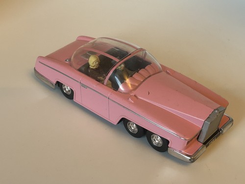 Corgi thunderbirds fab lady - 1,