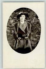 39291086 - Stola aus Nerz und Muff Pelzmode