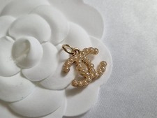 Chanel perle charm - chanel,