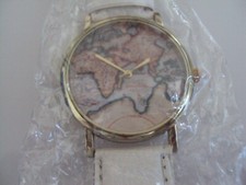 Armbanduhr, Gold, Band Weiß