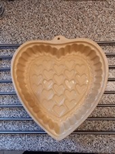 Herzkuchenform aus Keramik, Herzen auch innen auf dem Boden