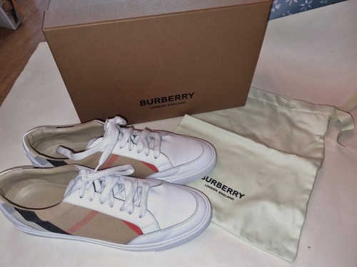 Burberry london sneakers - burberry,