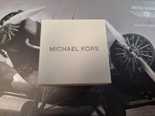 Michael Kors Uhrenbox mit Kissen & Booklet – Original Verpackung