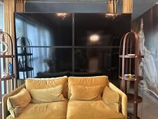 Videoscreen / Videowall  beidseitig nutzbar mit Rollen und 4 x 24 h TV Geräten