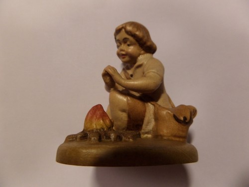Krippen figur knabe feuer - knabe, am
