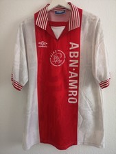 Über 30 Jahre altes Trikot von Ajax Amsterdam