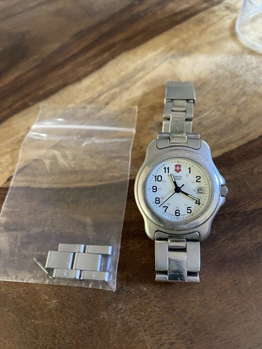 Victorinox swiss army - victorinox,