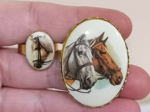 Brosche ring pferd - &,