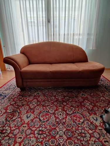 Neuwertige recamiere sofa - recamiere,