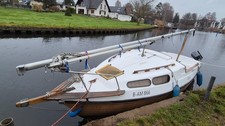 Segelboot "Flamingo 200" mit