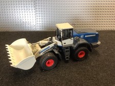 Universal Hobbies Komatsu