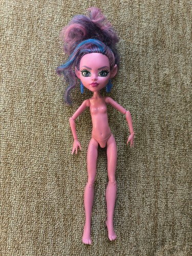 Monster high puppe - puppe, kjersti