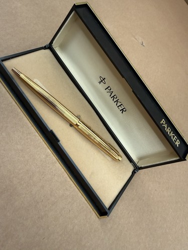 Parker gold pen - parker,
