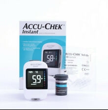 ACCU CHEK INSTANT Blutzuckermessgerät Set mmol/L inkl. Teststreifen u Lanzetten