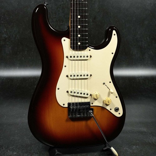 Fender standard stratocaster - standard,