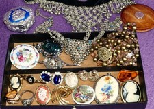 Konvolut alter Schmuck Modeschmuck Sammlung