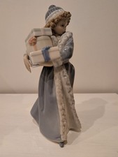 NAO Llandro Porzellan Figur