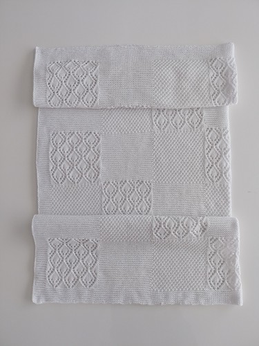 Handgestrickte babydecke - handgestrickte, babydecke.