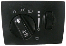 Lichtschalter Chrysler 300C P68019901AE