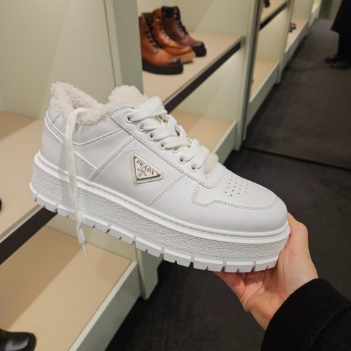 Neu prada triangolo logo - triangolo,