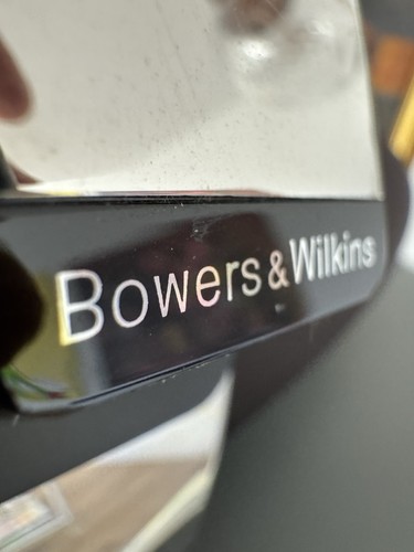 Bowers wilkins zeppelin - &wilkins,